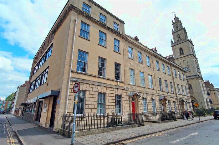 2 Bedroom Flat To Rent In Portland Square, City Centre, Bristol, BS2