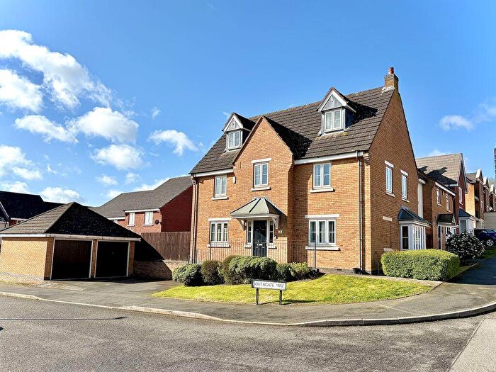 5 Bedroom Detached House For Sale In Southgate Way, Dudley, DY1