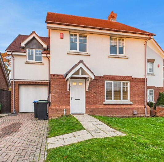 5 Bedroom Detached House To Rent In Pennylets Green, Stoke Poges, Buckinghamshire, SL2