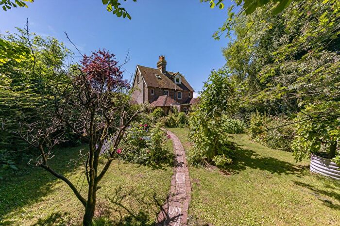 3 Bedroom Semi-Detached House For Sale In The Broyle, Ringmer, BN8