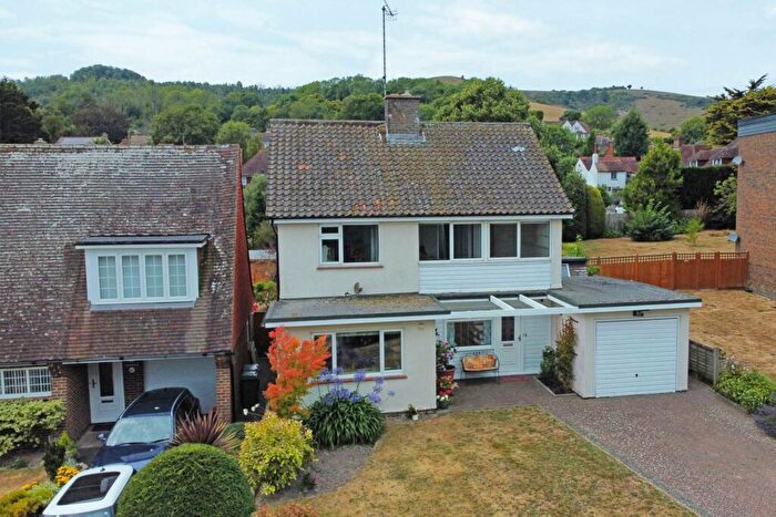 3 Bedroom Detached House For Sale In Hoo Gardens, Eastbourne, BN20