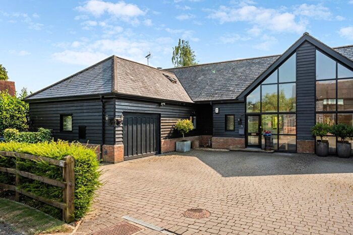 3 Bedroom Semi-Detached House For Sale In Westbury Farm Close, Offley, Hitchin, SG5