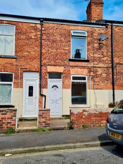 2 Bedroom Terraced House To Rent In Lewis Street, Gainsborough, DN21
