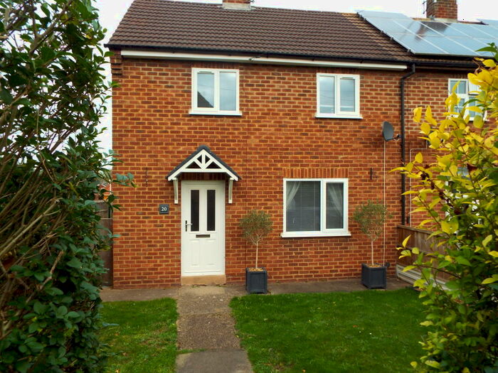 2 Bedroom Semi-Detached House To Rent In Harbin Road, Walton On Trent., DE12