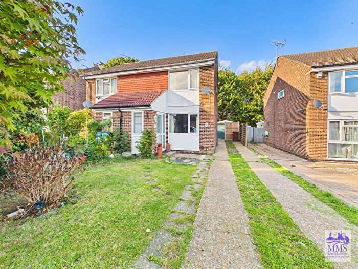 2 Bedroom Semi-Detached House For Sale In Birch Grove, Hempstead, Gillingham, ME7