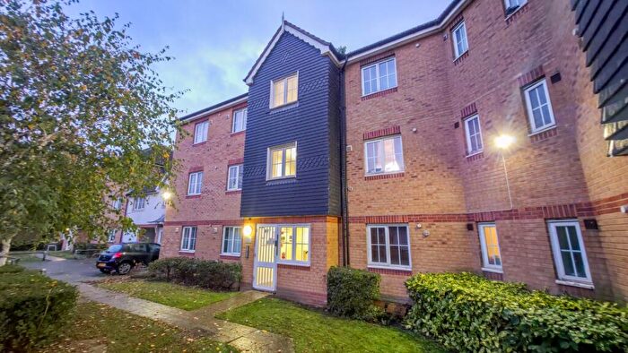 2 Bedroom Flat For Sale In Waterside Close, Central Thamesmead, London, SE28