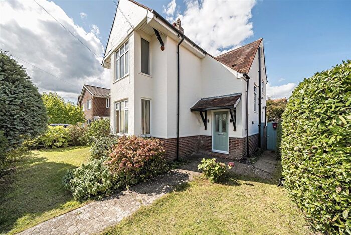 2 Bedroom Flat For Sale In Studland Road, Lee-On-The-Solent, PO13