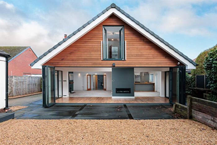 5 Bedroom Detached House For Sale In Square Feet Of Contemporary Quality In Delamere, CW8
