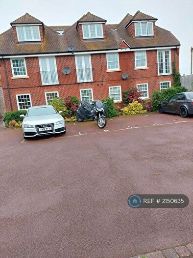 1 Bedroom Flat To Rent In High Street, Theale, Reading, RG7