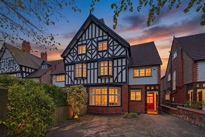 5 Bedroom Semi-Detached House For Sale In Shavington Avenue, Chester, CH2