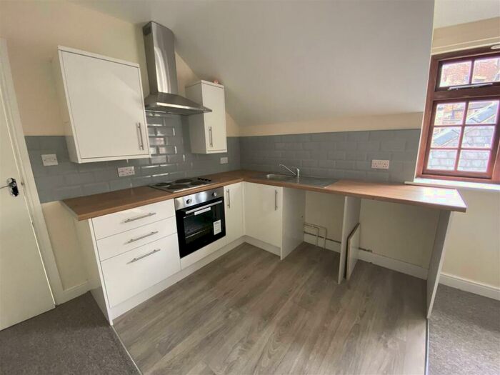 1 Bedroom Flat To Rent In Queen Street, Louth, LN11