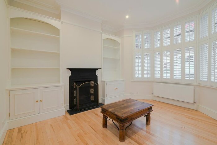 1 Bedroom Flat To Rent In Marcus Street, Wandsworth SW18