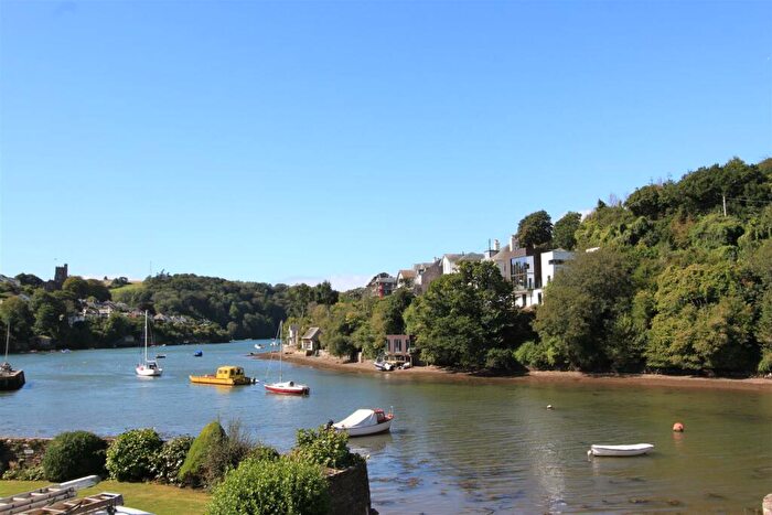 3 Bedroom Terraced House To Rent In Noss Mayo, PL8