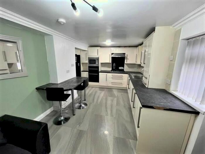 6 Bedroom Terraced House To Rent In Quinton Road, Harborne, Birmingham, B17