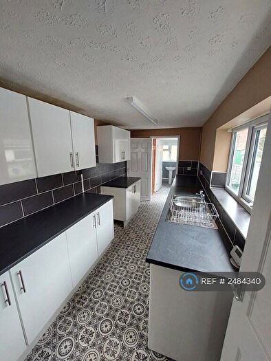 2 Bedroom Terraced House To Rent In Dover Street, Grimsby, DN31