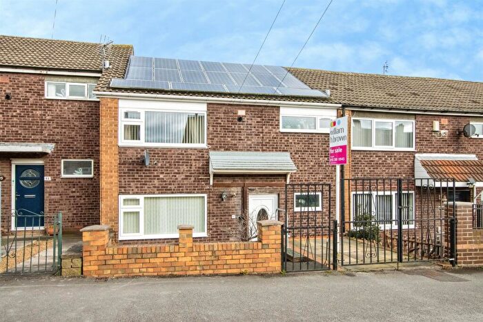 3 Bedroom Terraced House For Sale In Stanks Lane North, Leeds, LS14