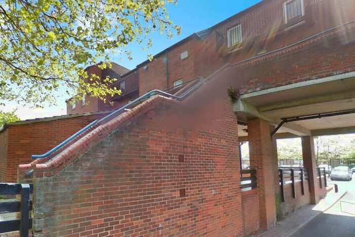 1 Bedroom Flat To Rent In Felmores End, SS13
