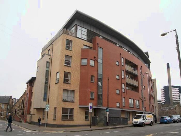 2 Bedroom Flat To Rent In Benalder Street, Glasgow, G11