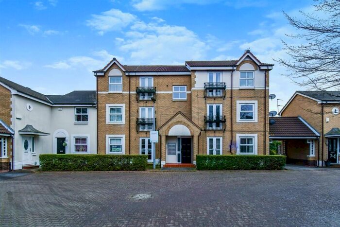 2 Bedroom Apartment To Rent In Lealholme Court Howdale Road, Hull, Yorkshire, HU8