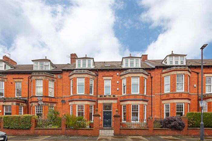 2 Bedroom Flat For Sale In Henshelwood Terrace, Jesmond, Newcastle Upon Tyne, NE2