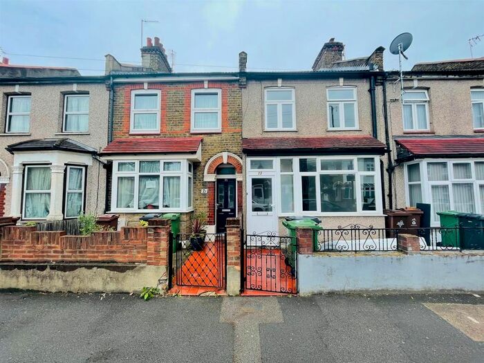 3 Bedroom Terraced House To Rent In Gosport Road, London, E17