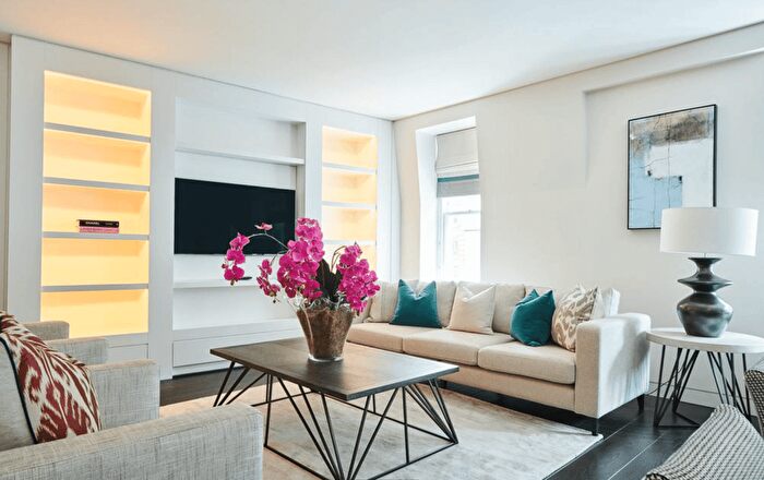 1 Bedroom Property To Rent In Duke Street, London, W1K