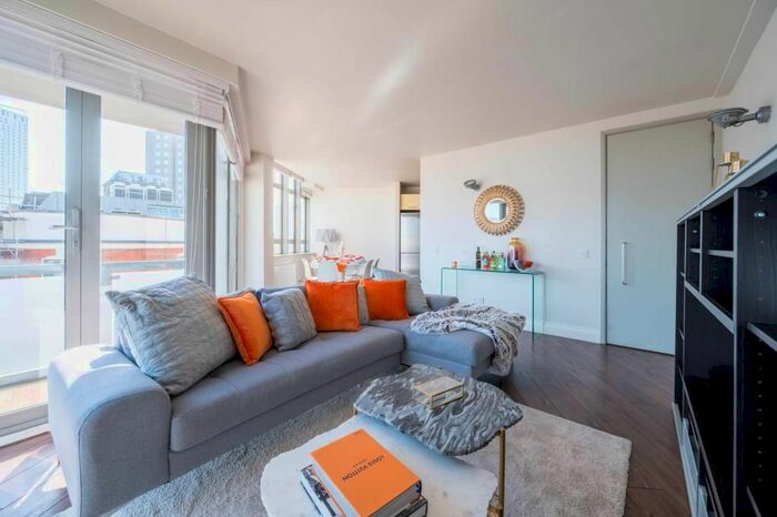 2 Bedroom Flat To Rent In City Road, Old Street, London, EC1V