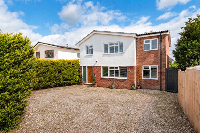 5 Bedroom Detached House For Sale In Silverthorne Drive, Caversham Heights, Reading, RG4