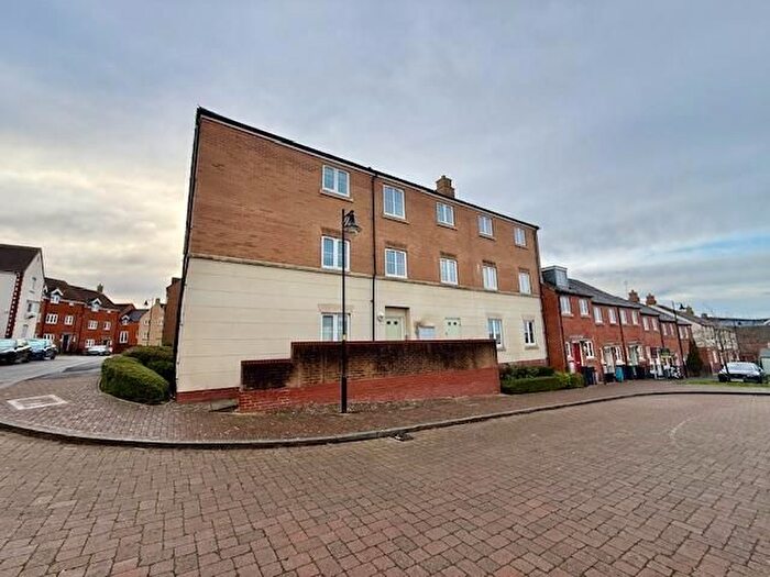 2 Bedroom Flat To Rent In Redhouse, North Swindon, SN25