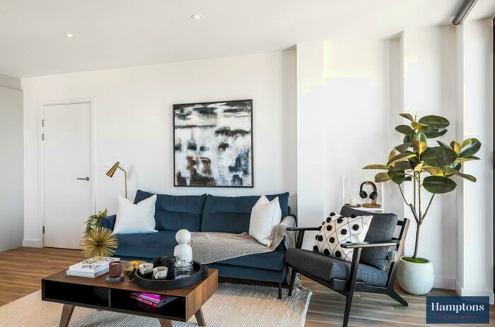 3 Bedroom Apartment To Rent In Ten Degrees, Croydon, CR0