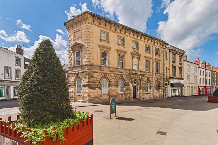 3 Bedroom House For Sale In Freehold Block Of Flats |, GL1