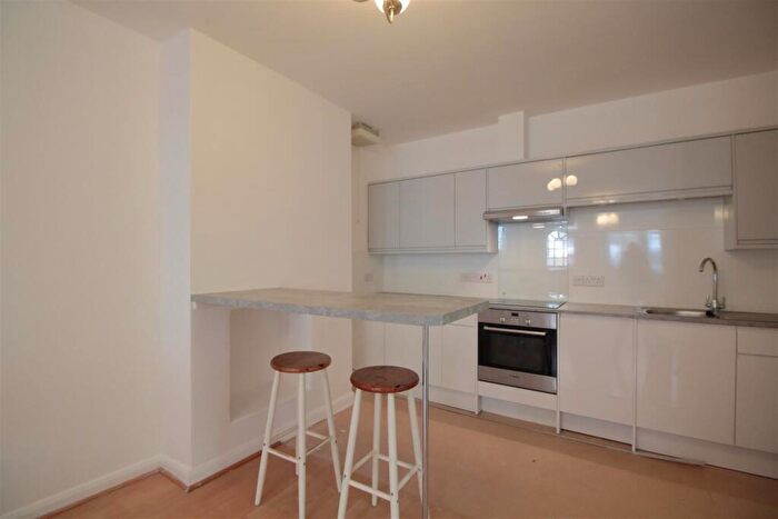 2 Bedroom Flat To Rent In Friary Road, Peckham, SE15