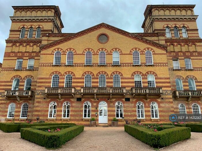 2 Bedroom Flat To Rent In Southdowns Park, Haywards Heath, RH16