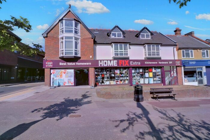 2 Bedroom Flat To Rent In Flat, High Road, Harrow Weald, Harrow, HA3