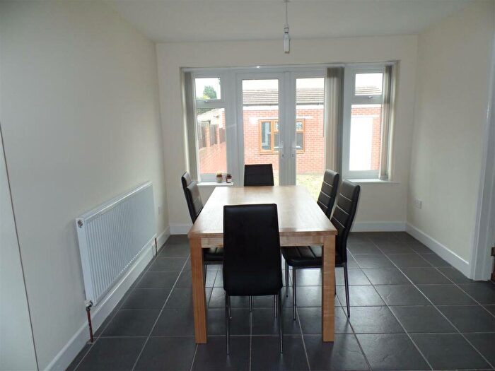 5 Bedroom House To Rent In Templar Avenue, Tile Hill, Coventry, CV4