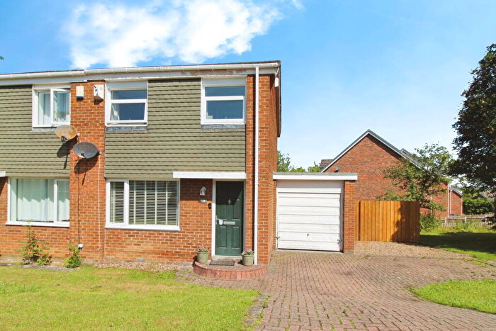 3 Bedroom Semi-Detached House For Sale In Castle Road, Prudhoe, NE42