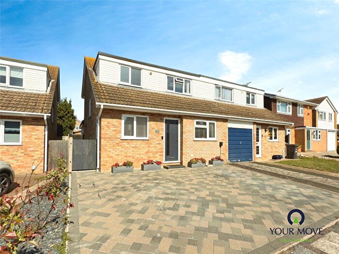 4 Bedroom Semi-detached House For Sale In Warwick Drive, Ramsgate, Kent, CT11