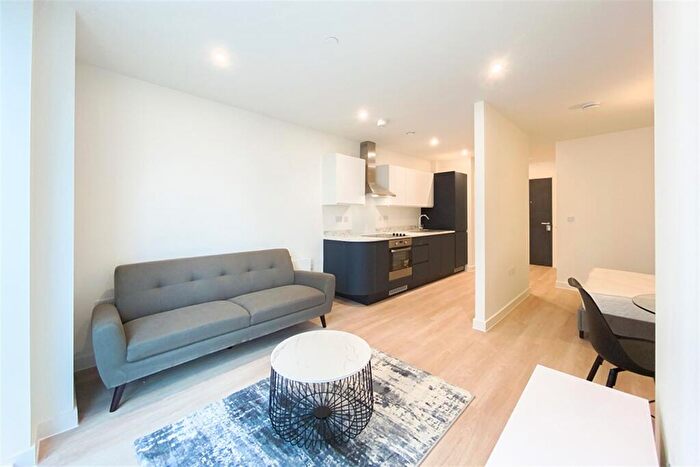 Apartment To Rent In Exchange Point, Embankment West, M3