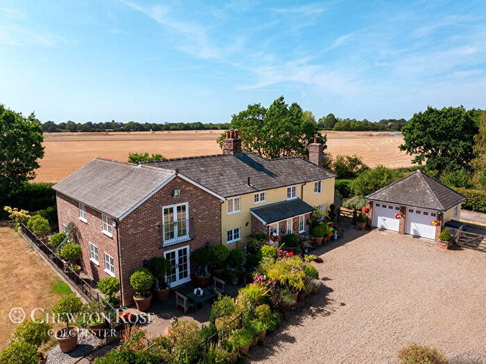 4 Bedroom Character Property For Sale In Stoke Road, Leavenheath, CO6