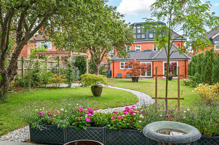 5 Bedroom Detached House For Sale In Park Avenue, Old Basing, Basingstoke, Hampshire, RG24