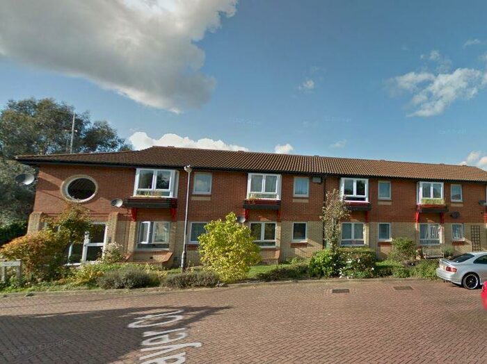1 Bedroom Flat To Rent In Sayer Court, Peterborough, Cambridgeshire, PE2