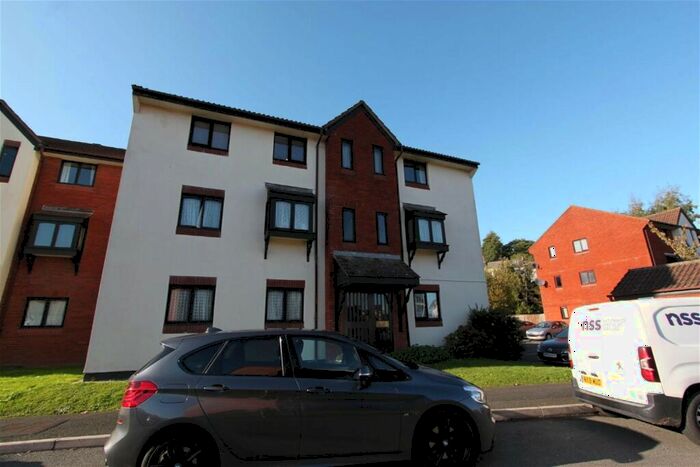 2 Bedroom Apartment To Rent In Laira, Plymouth, PL3