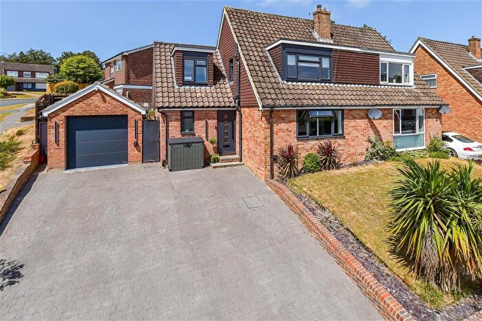 3 Bedroom Semi-detached House For Sale In Southridge Road, Crowborough, East Sussex, TN6