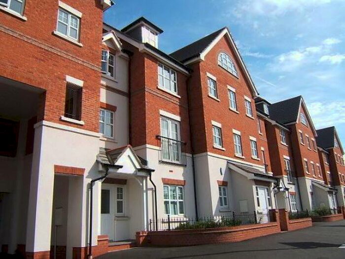 2 Bedroom Apartment To Rent In Lordswood Road, Harborne, Birmingham, B17