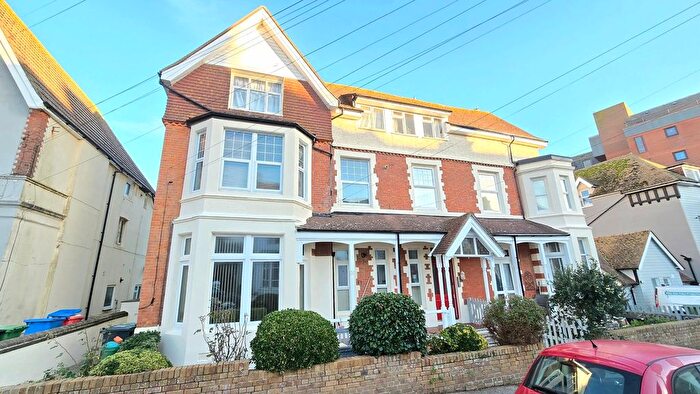 3 Bedroom Flat For Sale In Eversley Road, Bexhill-On-Sea, TN40