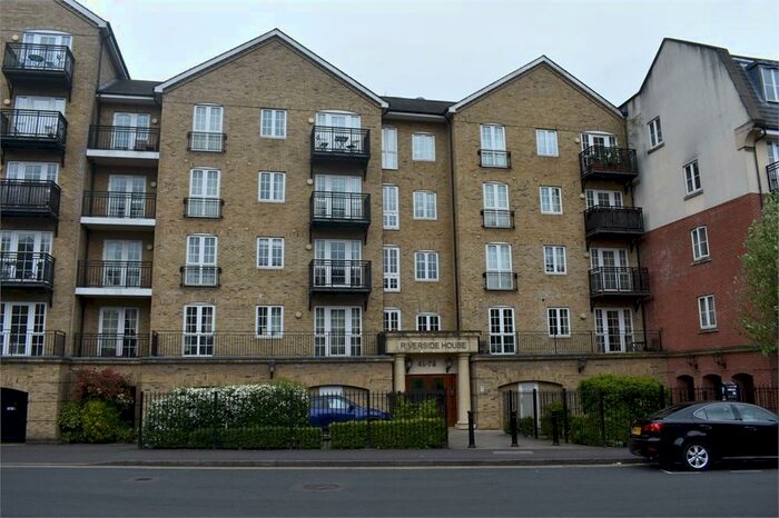 3 Bedroom Apartment To Rent In Riverside House, Fobney Street, Reading, RG1
