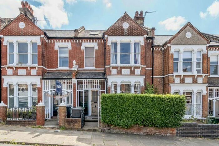 2 Bedroom Maisonette To Rent In Chalsey Road, London, SE4