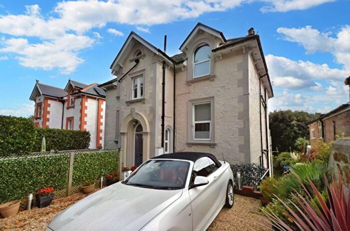 1 Bedroom Flat To Rent In St. Boniface Road, Ventnor, PO38