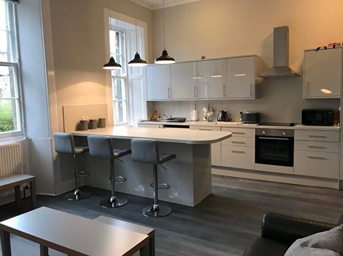 5 Bedroom Flat To Rent In West Preston Street, Newington, Edinburgh, EH8