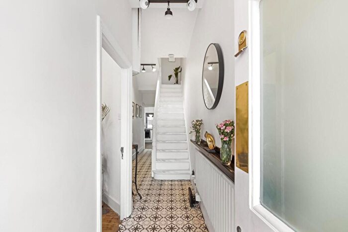3 Bedroom Terraced House For Sale In Suffield Road, Anerley, London, SE20
